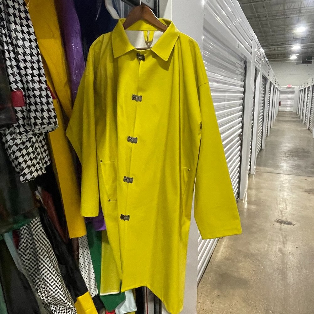 Oversized Men's yellow rubber raincoat plus matching rain hat
